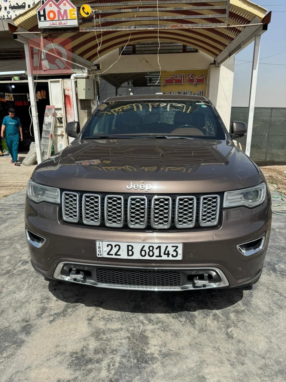 جیپ گراند شیرۆکی